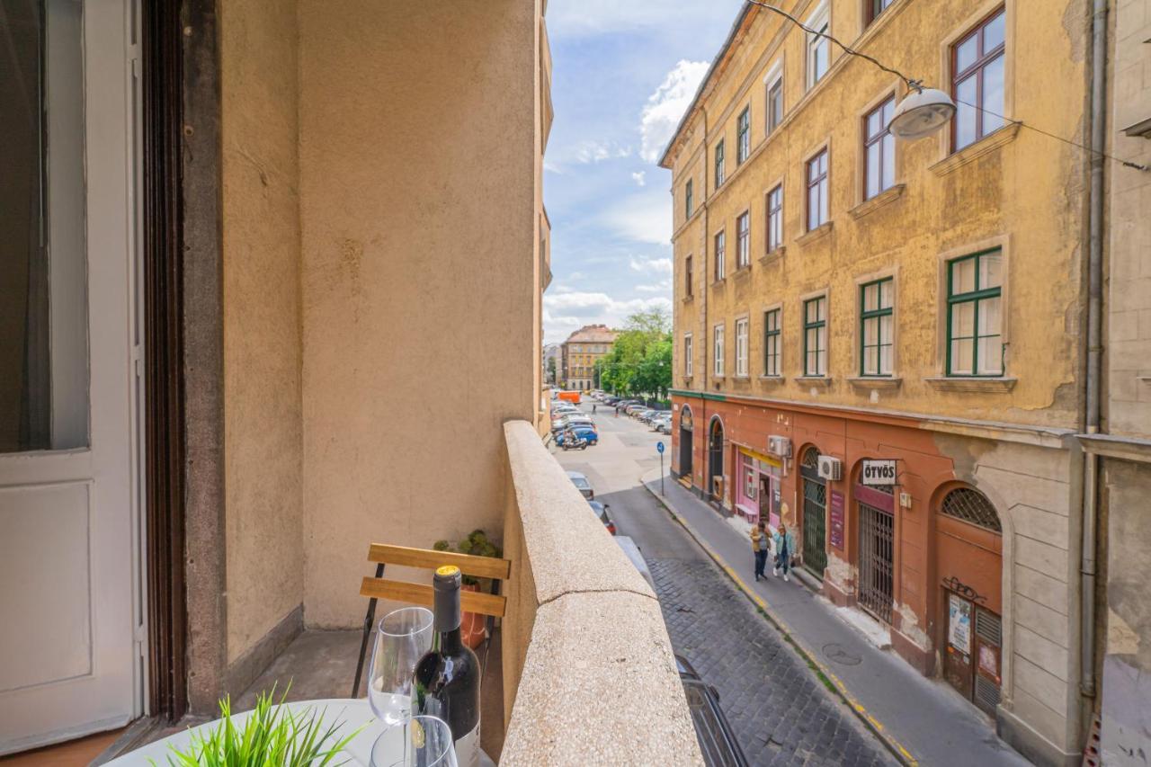 Central&Cozy Balcony!3Bdr 2Bth Budapest Kültér fotó