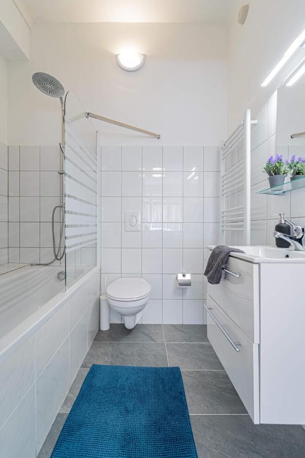 Central&Cozy Balcony!3Bdr 2Bth Budapest Kültér fotó